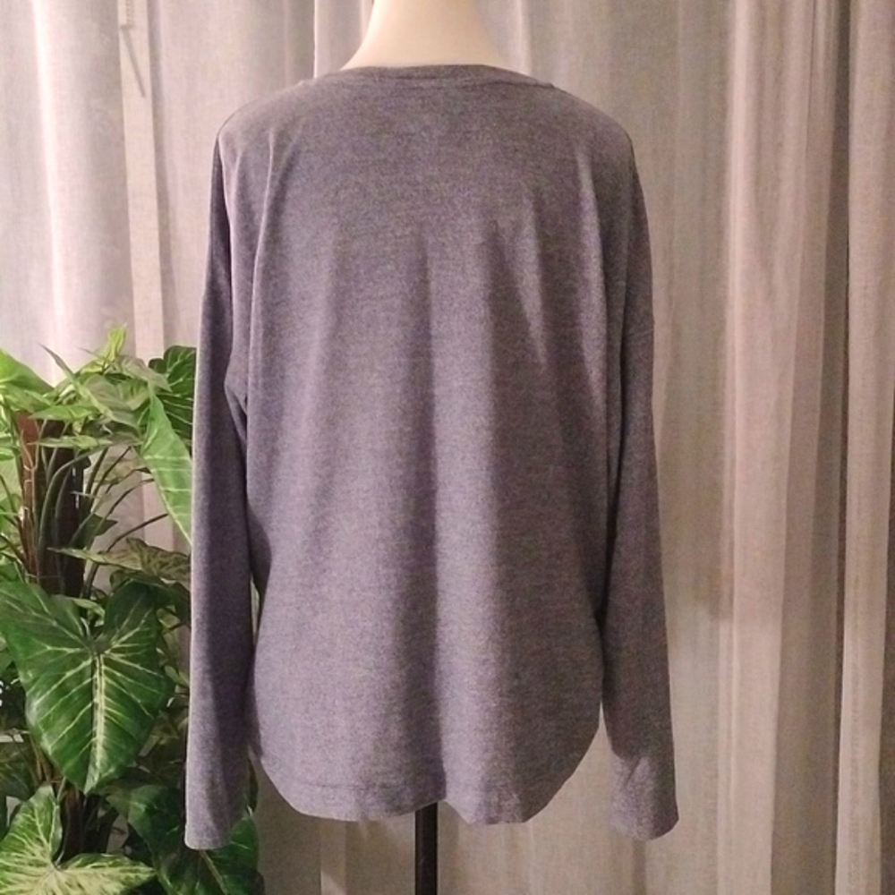 ⚜️ Como Vintage Long Sleeve Top - Picture 4 of 9